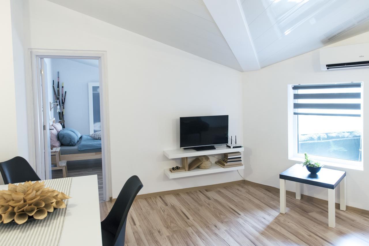 Balabanov White Apartment Varna Bagian luar foto